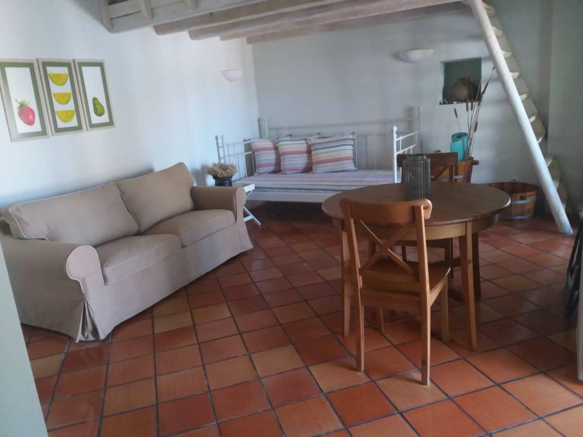 Absolute Apartment